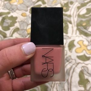 NARS liquid blush in Orgasm